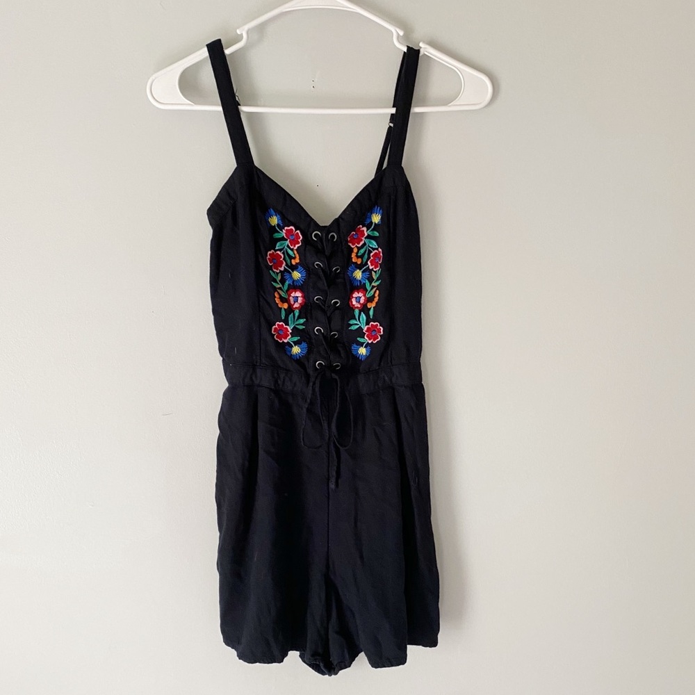 Hollister Women’s Black Multicolor Floral Embroidered Romper W/ Lace Up Detail